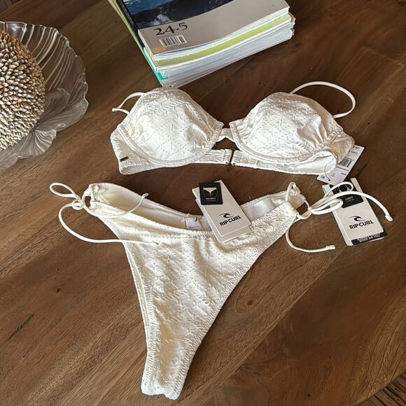 NWT Rip Curl San Carlos Broderie Bikini S - Picture 6 of 8